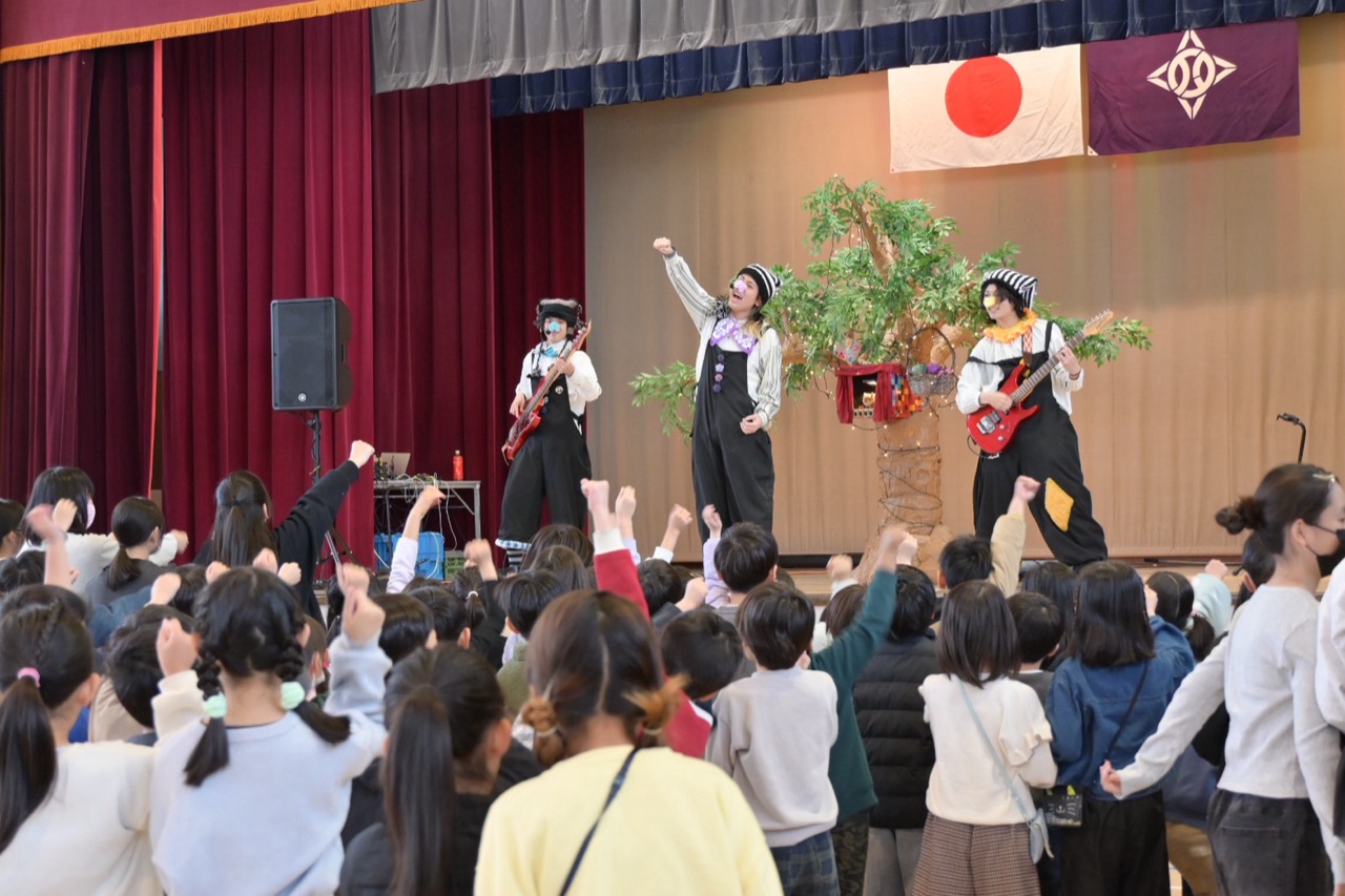 高島第六小学校での活動