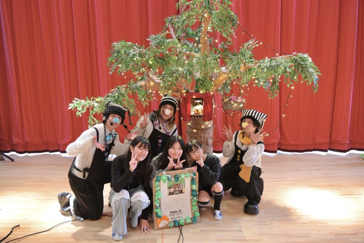 高島第六小学校の有志児童とJoker Pugの記念写真